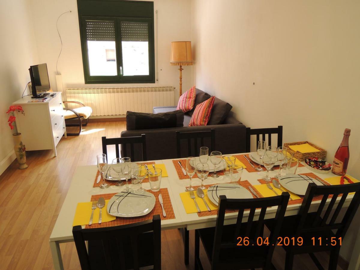 Апартаменты Apartament Jasmine Бесалу Экстерьер фото
