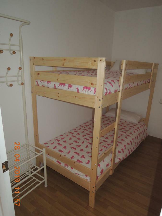 Апартаменты Apartament Jasmine Бесалу Экстерьер фото
