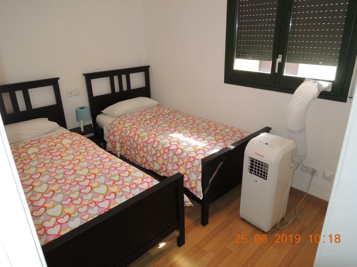 Апартаменты Apartament Jasmine Бесалу Экстерьер фото